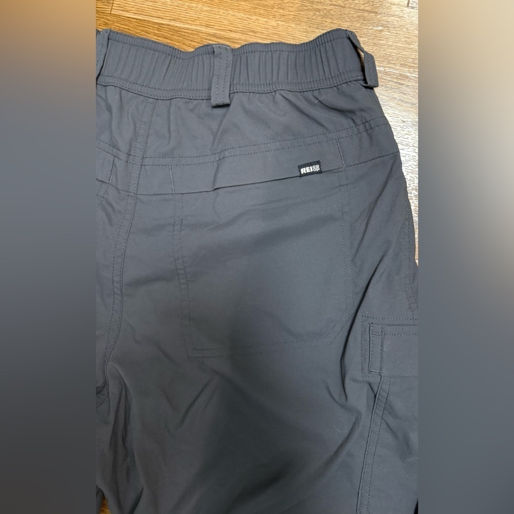 REI women’s Gray convertible hiking walking camping pants shorts nylon 28x30 EUC - Picture 10 of 12